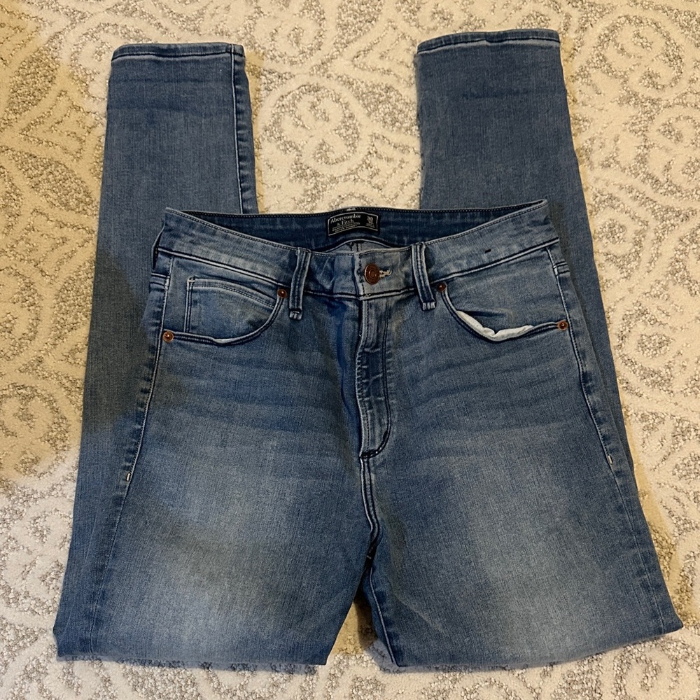 Abercrombie & Fitch Simone High Rise Super Skinny